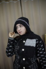 Black Knit Beanie with Silver Accents – Urban Winter Style   সিলভার ডিজাইনসহ কালো নিট টুপি – শহুরে শীতকালীন স্টাইল - Image 5